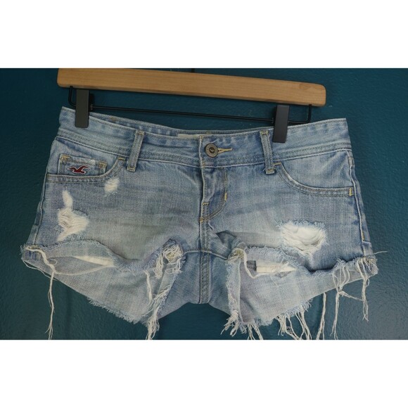 Hollister Y2K Denim Micro Mini Shorts Distressed Raw Hem Low Rise Festival Sz 1 - Picture 1 of 10